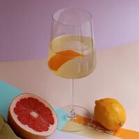 Безалкогольный коктейль Mango Spritz в Публика