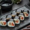 Ролл Игра в кальмара в OMAKASE SUSHI ROLLS по цене 940