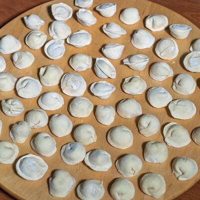 Пельмени с куриным фаршем (полуфабрикат) в Наш кущтанащ по цене 600 ₽