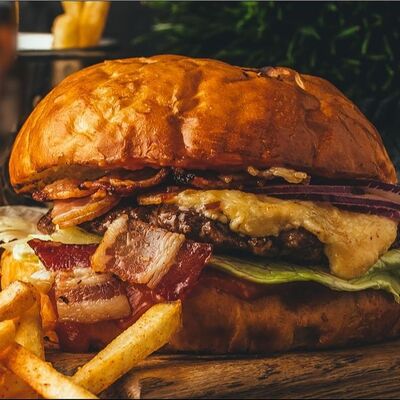 Крафт & Бургер с беконом в Крафт & Бургер по цене 680 ₽