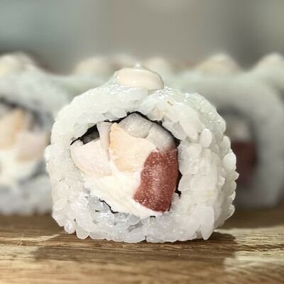 Ролл с курицей и томатом в ГансРолл по цене 305 ₽