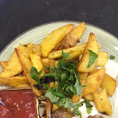 Картошка по-домашнему в Мангал House по цене 360 ₽