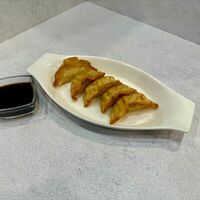 Гёдза жареная с креветкойв Kazuki
