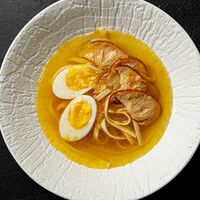 Куриный суп с удоном в MEAT HAPPENS BBQ