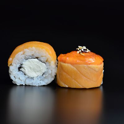 Филадельфия запеченная в Sushi Kent по цене 728 ₽