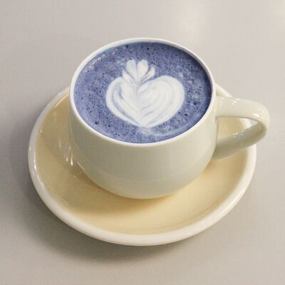 Матча Голубая в Sovka Coffee по цене 290 ₽