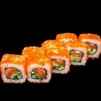 Ролл Калифорния с лососем в Sushi Fabrika