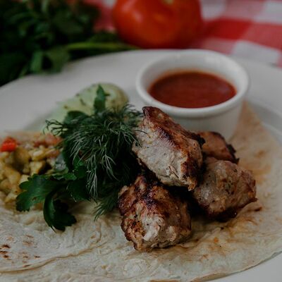 Шашлык из cвинoй шеи в Veranda Shaffran Шафран по цене 650 ₽