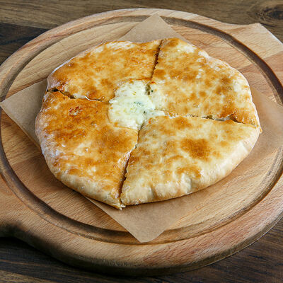 Хачапури со шпинатом в Чача по цене 685 ₽