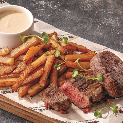 Медальоны из телятины в Чиполучо по цене 890