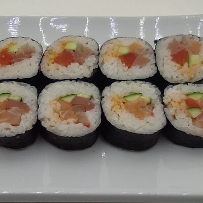 Ролл Аризона в Yoshi по цене 290