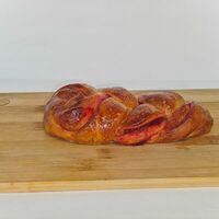 Косичка с клубникой в Маковка