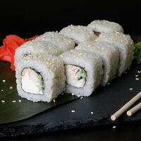 Ролл со снежным крабом и угрём в Caviar Rolls