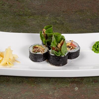 Ролл с баклажаном в Бай Тай по цене 500 ₽