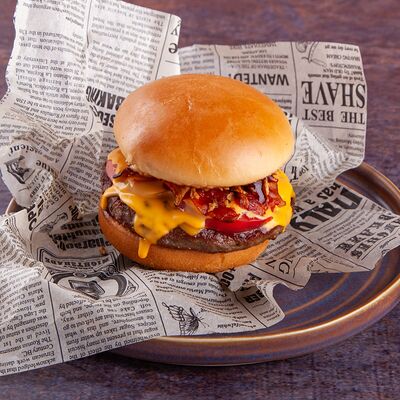 Бургер Фирменный в Pink milk x Lift по цене 720 ₽