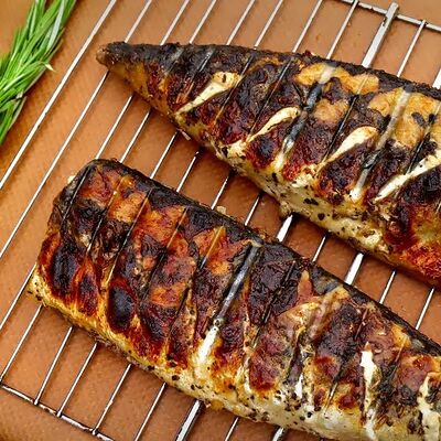 Скумбрия на мангале (1 порция)в Вкусный дом по цене 400 ₽