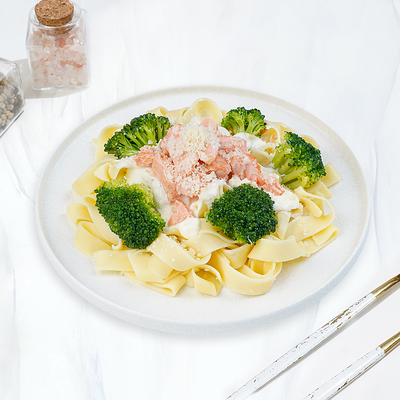 Паста с лососем в Магбургер & Братья Караваевы по цене 435