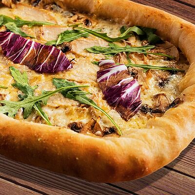 Пицца Курица и грибы в СВОЯ КУХНЯ по цене 958 ₽