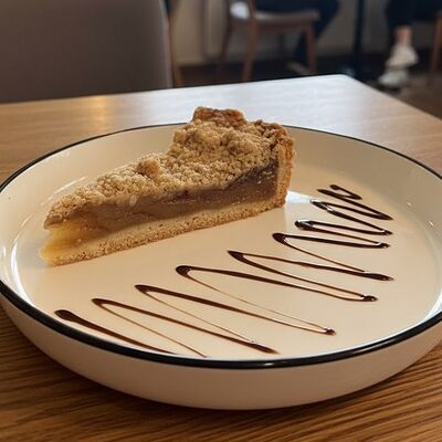 Пирог сливовыйв Laksa & Wok по цене 390 ₽