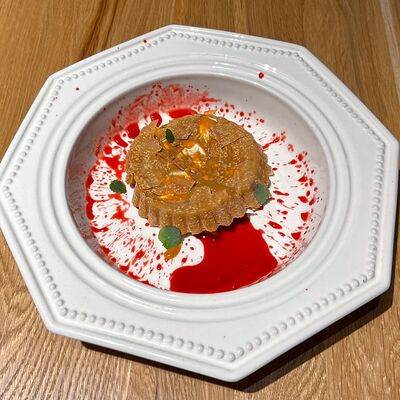 Курьер уронил в Фабрика по цене 480 ₽