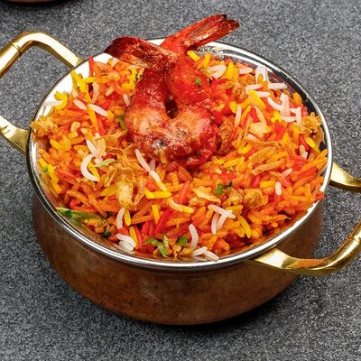Бирьяни креветки-Prawns Biryani в Veda индийский ресторан по цене 980 ₽