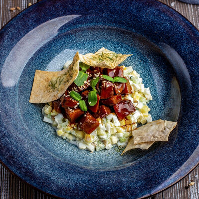 Салат с языком в карамельном соусе в Jager restopub по цене 510 ₽