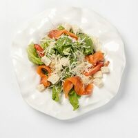 Цезарь с сёмгой в Матрешка