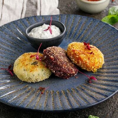 Котлеты овощные с соусом тартар в Маймун по цене 390