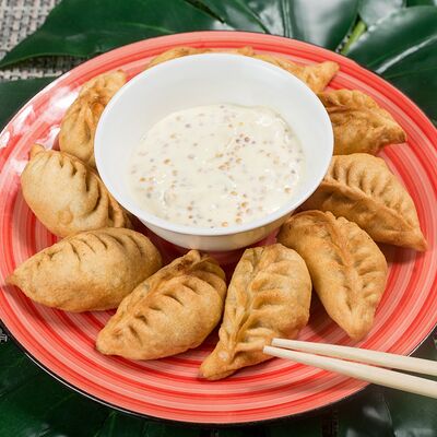 Димсамы жареные с говядиной в Кансинь по цене 430 ₽