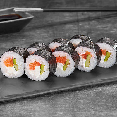 Мини ролл с копченым лососем в Суши Мастер по цене 279