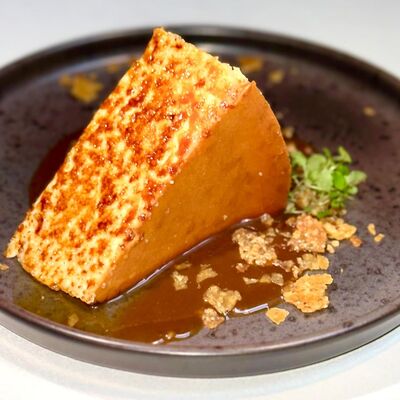 Классический чизкейк с карамелью в Гоголь по цене 520 ₽