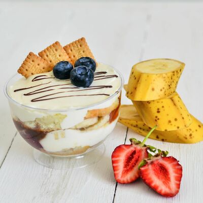 Десерт Банан, клубника и карамель в Starwok по цене 350