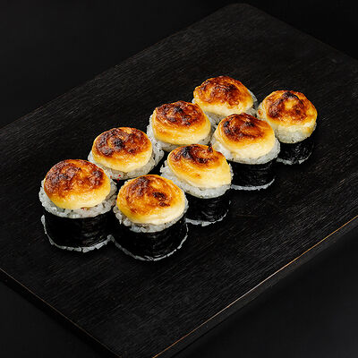 Запечённый окунь в Царица Роллов по цене 389 ₽