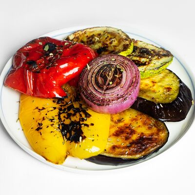 Овощи на грилев MEZE fastfood & grill restaurant по цене 477 ₽