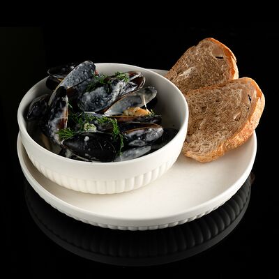 Мидии в соусе дорблю в Западный сад ! по цене 1200 ₽