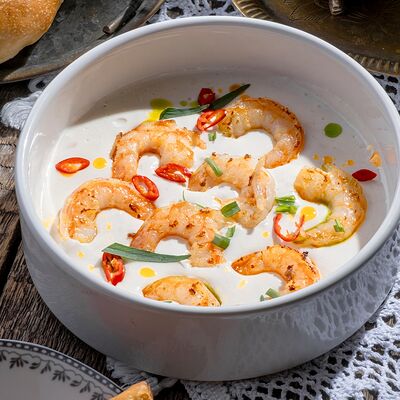 Креветки чкмерули в Хачапури тетушки Марико по цене 795 ₽