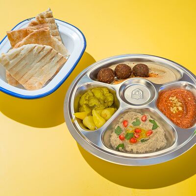 Сет мезе в Pro Pita по цене 1300 ₽