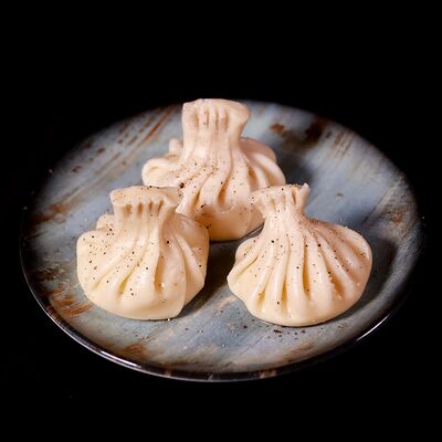 Хинкали с сыром сулугуни в Imna Lounge по цене 330 ₽