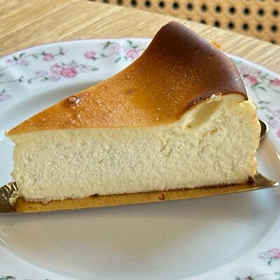 Чизкейк Сан-Себастьян в Кофеин по цене 469 ₽