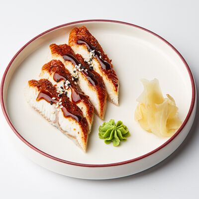 Сашими угорьв Avo kitchen & bar по цене 900 ₽