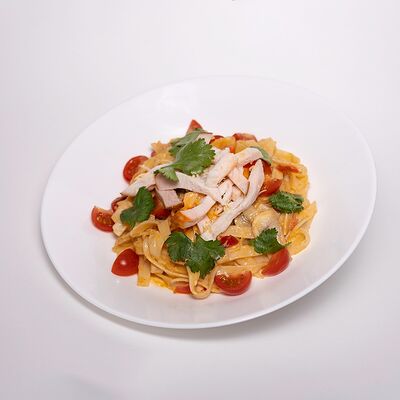 Вок Том ям с курицей в Пара палок по цене 520 ₽