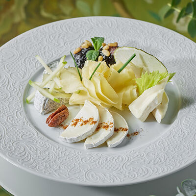 Ассорти сыров в Turandot по цене 3350 ₽