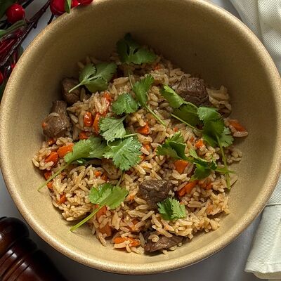 Плов с говядиной в Птичка по цене 605 ₽