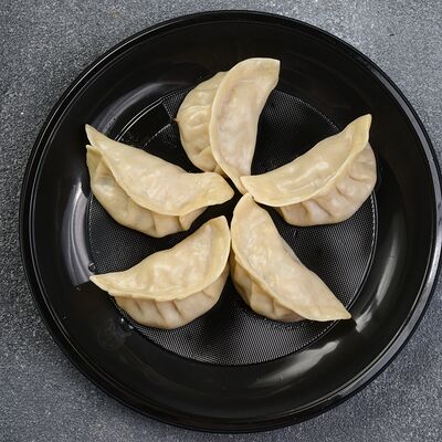 Гёдзе с курицей в Testovarka по цене 289 ₽