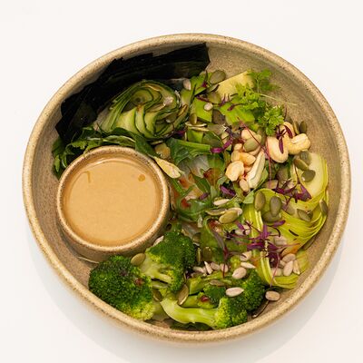 Зеленый боул в LULU COFFEE по цене 480 ₽