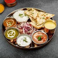 Баранина тали mutton thali в Curry индийская кухня