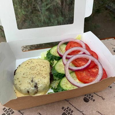 Салат Бургер в BURGER BOX по цене 490 ₽