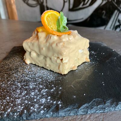 Ореховый торт с апельсином в Kotleta bar по цене 220 ₽