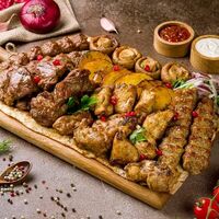Ассорти шашлыков Мякоть с овощами в Шампур bbq