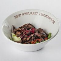 Салат с карамелизированной печенью в АндерСон